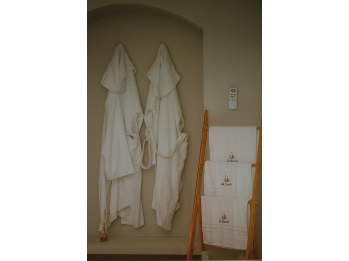 Le Coccole Luxury Suite Sannicandro di Bari Luaran gambar